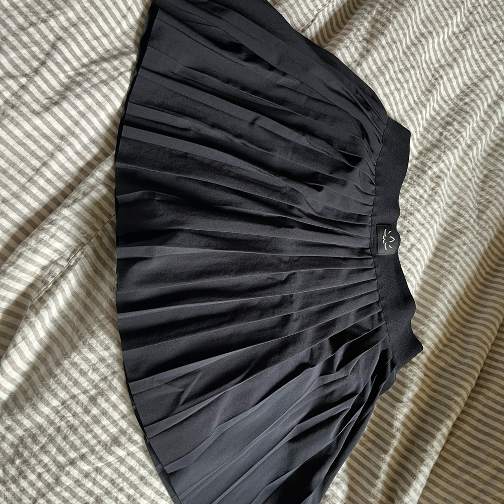 Beyond Yoga size small If You Pleats Pleated Skirt